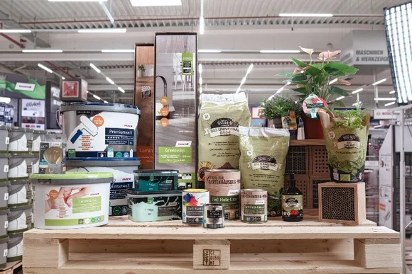 Grundgerüst eines Gartenhauses aus Holz